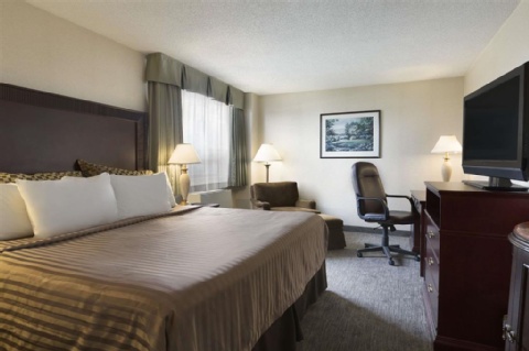 Travelodge Hotel by Wyndham Vancouver Airport , BC V6X 3K4 near Vancouver International Airport View Point 12