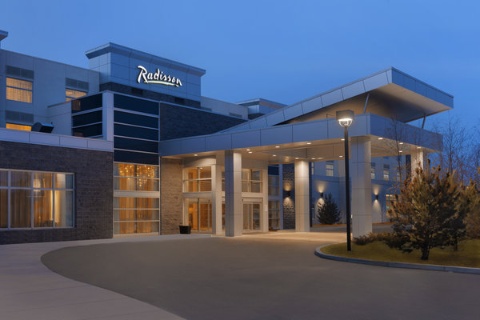 Radisson Hotel And Conference Center Calgary Airport