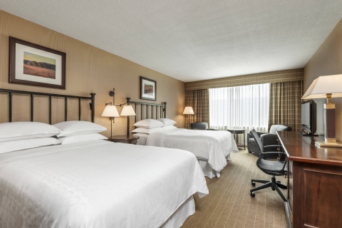 Sheraton Gateway Hotel in Toronto International Airport , ON L5P 1C4 near Toronto Pearson Airport View Point 24