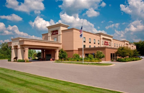 Hampton Inn & Suites Grand Rapids Airport 28Th St