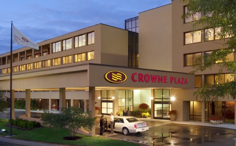 Crowne Plaza Indianapolis-Airport , IN 46241 near Indianapolis International Airport View Point 1