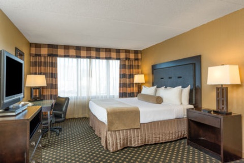 Crowne Plaza Indianapolis-Airport , IN 46241 near Indianapolis International Airport View Point 26