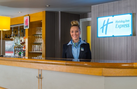 Holiday Inn Express London - Luton Airport ,  LU2 9GP near Luton Airport View Point 8