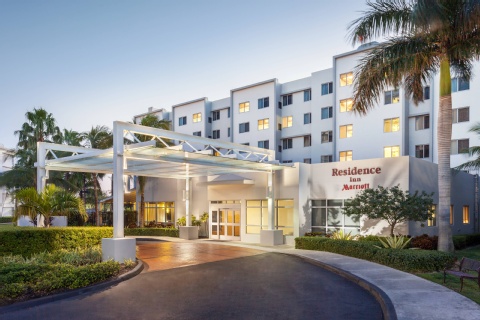 Residence Inn by Marriott Miami Airport , FL 33126 near Miami International Airport View Point 1