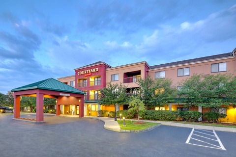 Courtyard by Marriott Manchester-Boston Regional Airport , NH 03103 near Manchester-boston Regional Airport View Point 1