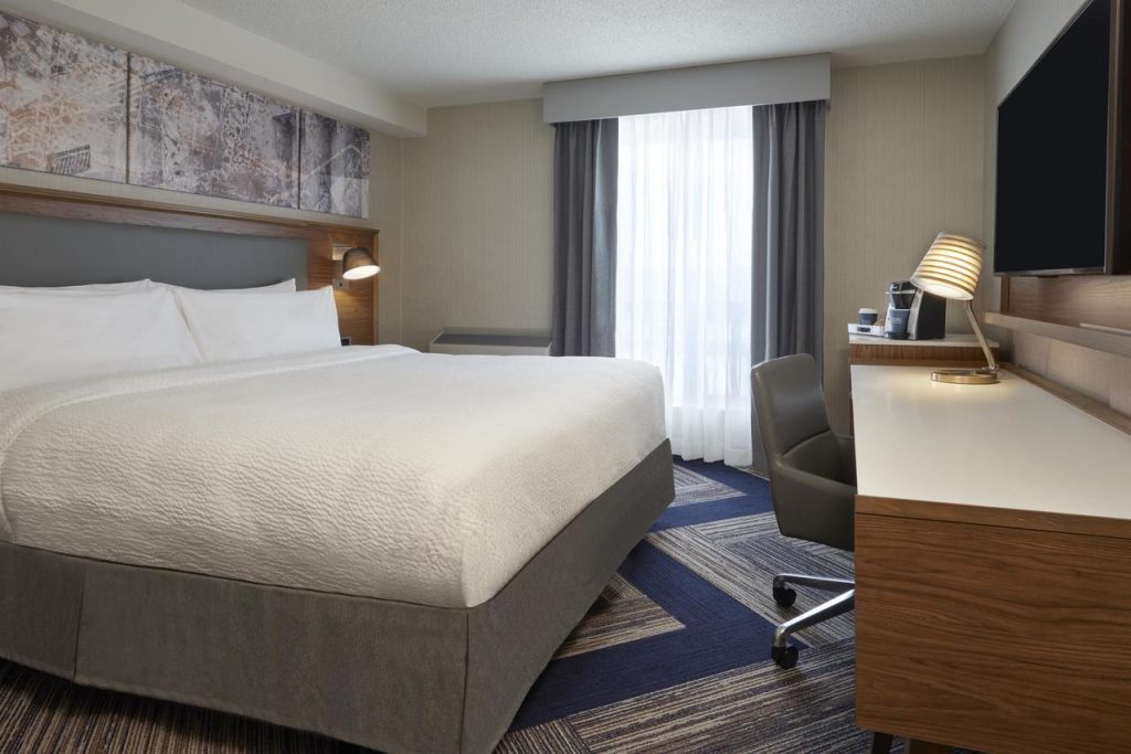 Four Points by Sheraton Toronto Airport East , ON M9P3P1 near Toronto Pearson Airport View Point 15