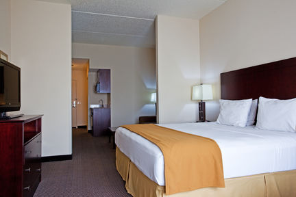 Holiday Inn Express Hotel & Suites Chicago Airport West-O'Hare, an IHG Hotel , IL 60162 near Ohare International Airport View Point 26