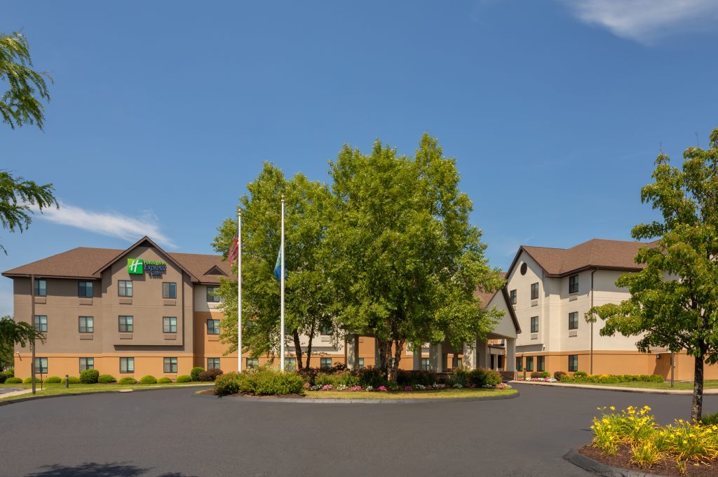 Holiday Inn Express & Suites Bradley Airport, an IHG Hotel , CT 06096 near Bradley International Airport View Point 11