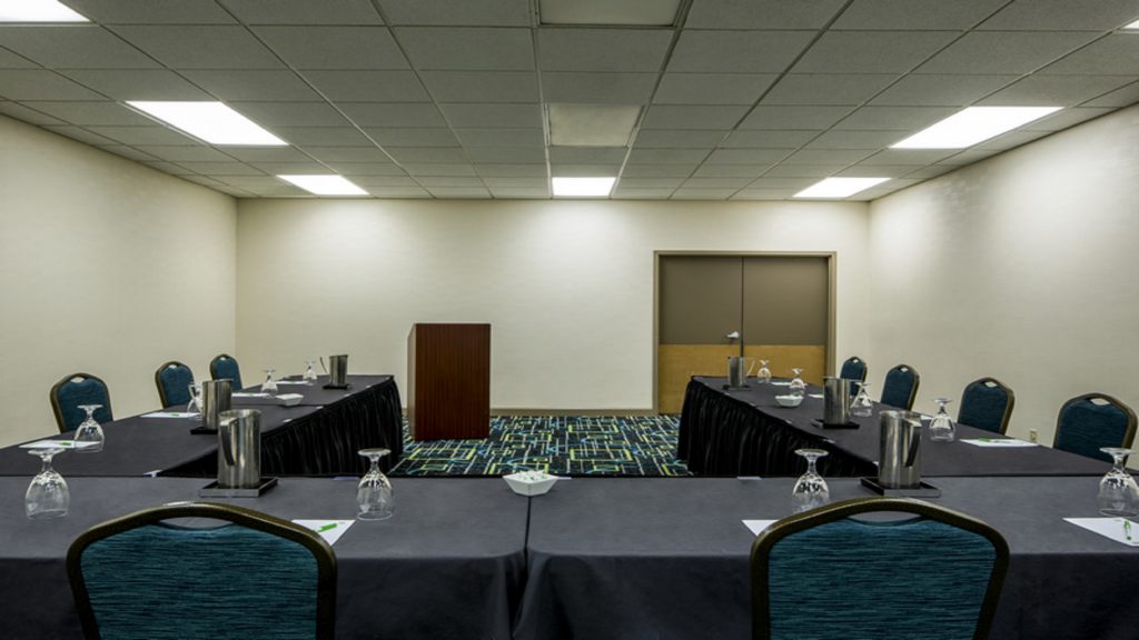 Holiday Inn Palm Beach-Airport Conf Ctr , FL 33405 near Palm Beach International Airport View Point 16