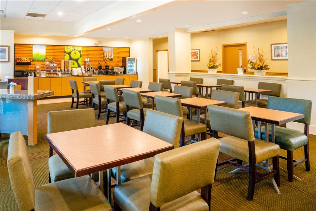 La Quinta Inn & Suites by Wyndham Nashville Airport/Opryland , TN 37214 near Nashville International Airport View Point 13