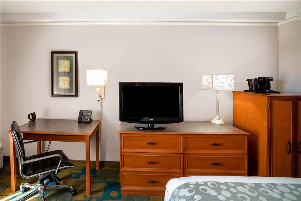 La Quinta Inn & Suites by Wyndham Nashville Airport/Opryland , TN 37214 near Nashville International Airport View Point 36