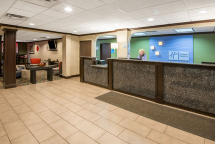 Holiday Inn Express Cleveland Airport - Brook Park , OH 44142 near Cleveland Hopkins International Airport View Point 14