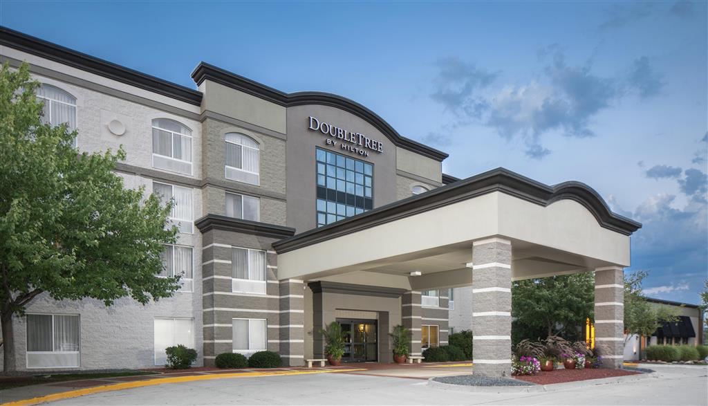 Doubletree By Hilton Hotel Des Moines Airport