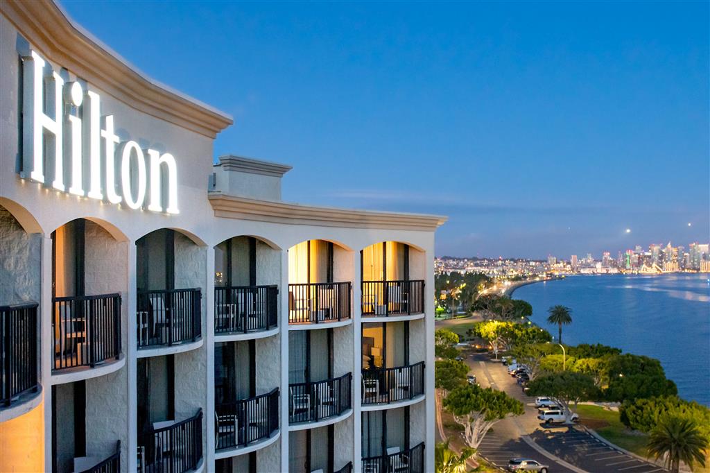 Hilton San Diego Airport/Harbor Island , CA 92101 near San Diego International Airport View Point 1