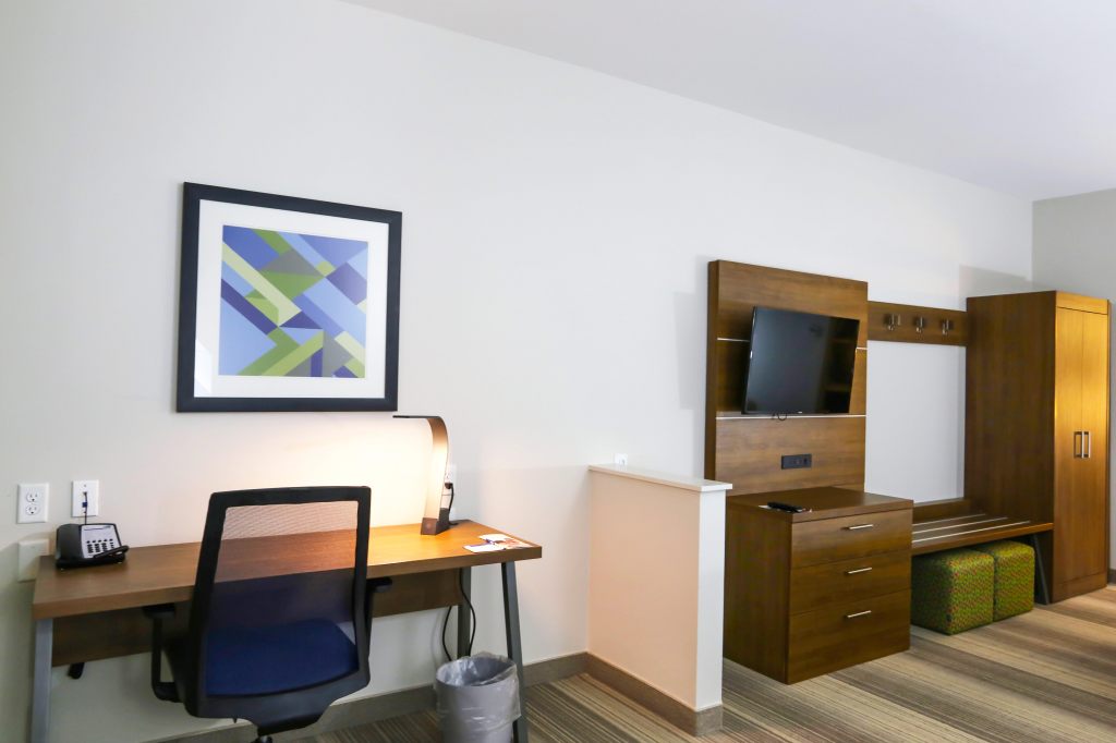 Holiday Inn Express & Suites Houston IAH - Beltway 8 , TX 77032 near George Bush Intercontinental Airport View Point 39