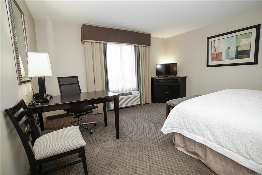 Hampton Inn & Suites Las Vegas Airport , NV 89119 near Mccarran International Airport View Point 27