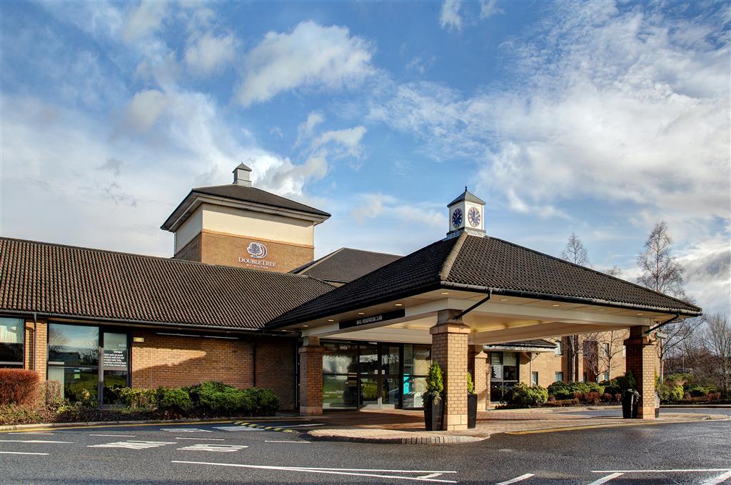 DoubleTree by Hilton Hotel Edinburgh Airport ,  EH28 8LL near  Edinburgh Airport View Point 1