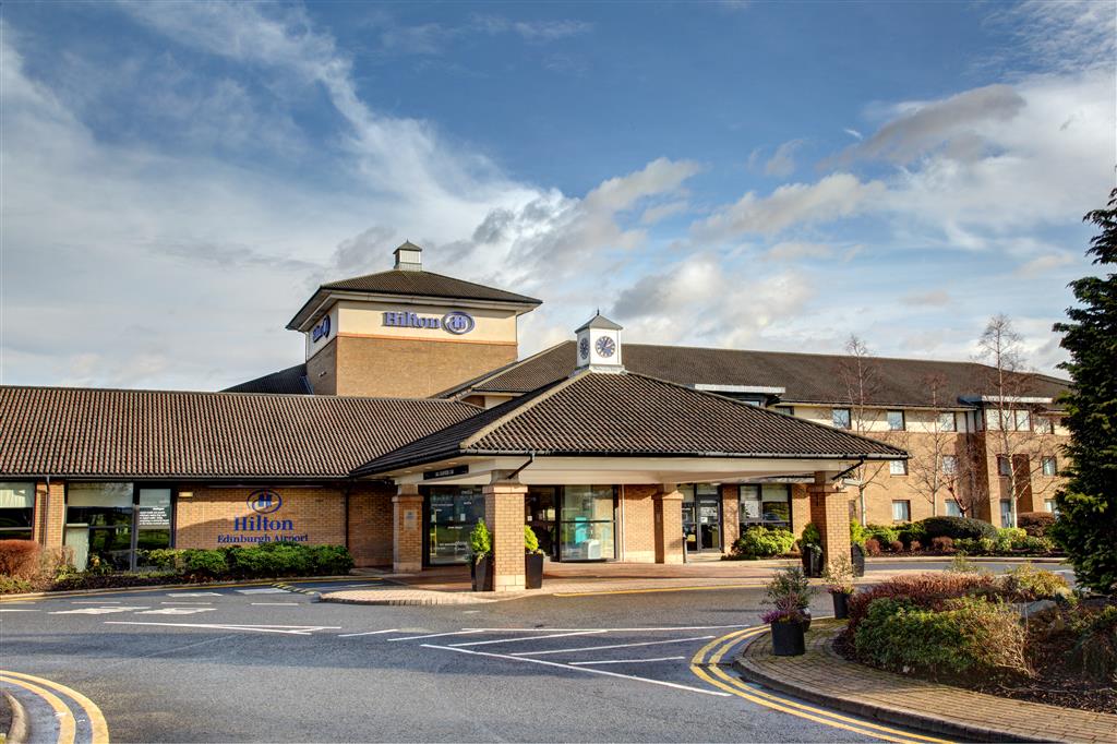 DoubleTree by Hilton Hotel Edinburgh Airport ,  EH28 8LL near  Edinburgh Airport View Point 2