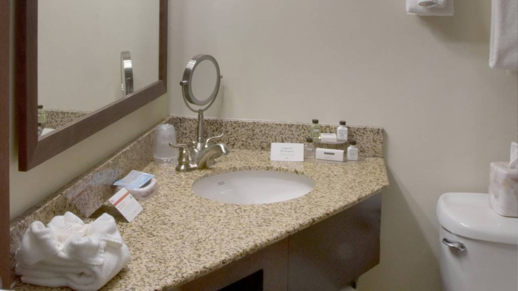 Crowne Plaza Cleveland Airport, an IHG Hotel , OH 44130 near Cleveland Hopkins International Airport View Point 2