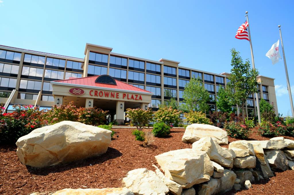 Crowne Plaza Cleveland Airport, an IHG Hotel , OH 44130 near Cleveland Hopkins International Airport View Point 1