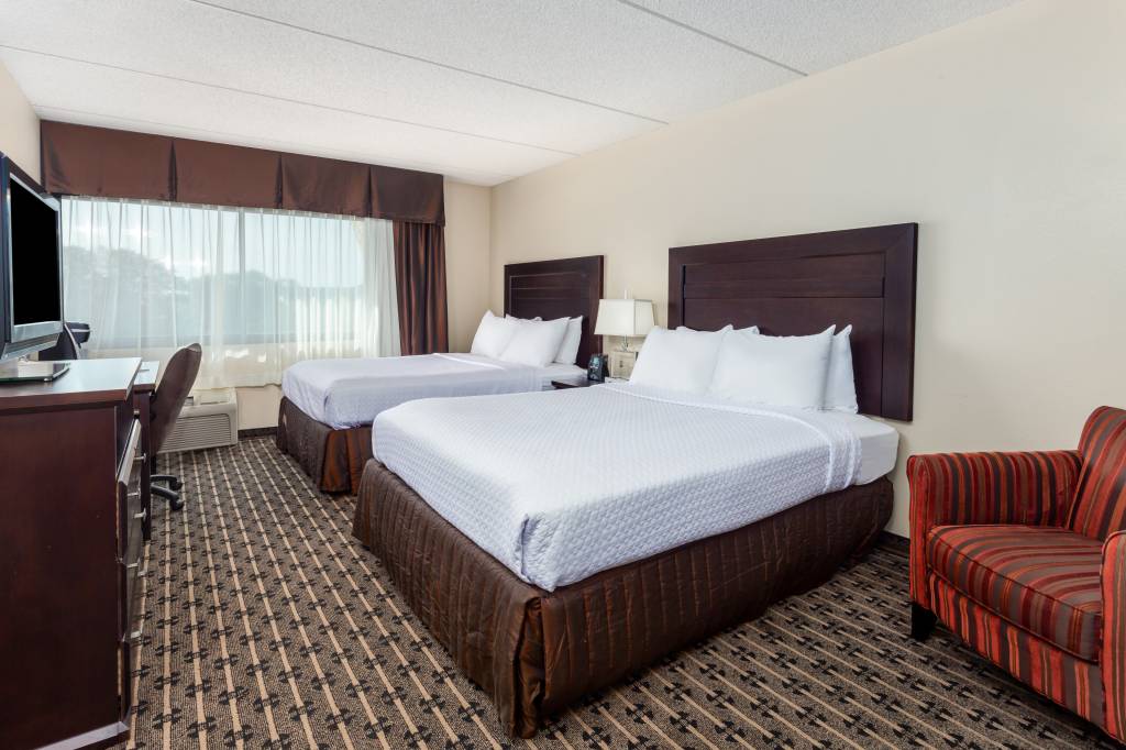 Crowne Plaza Hotel Milwaukee South, an IHG Hotel , WI 53221 near General Mitchell International Airport View Point 33