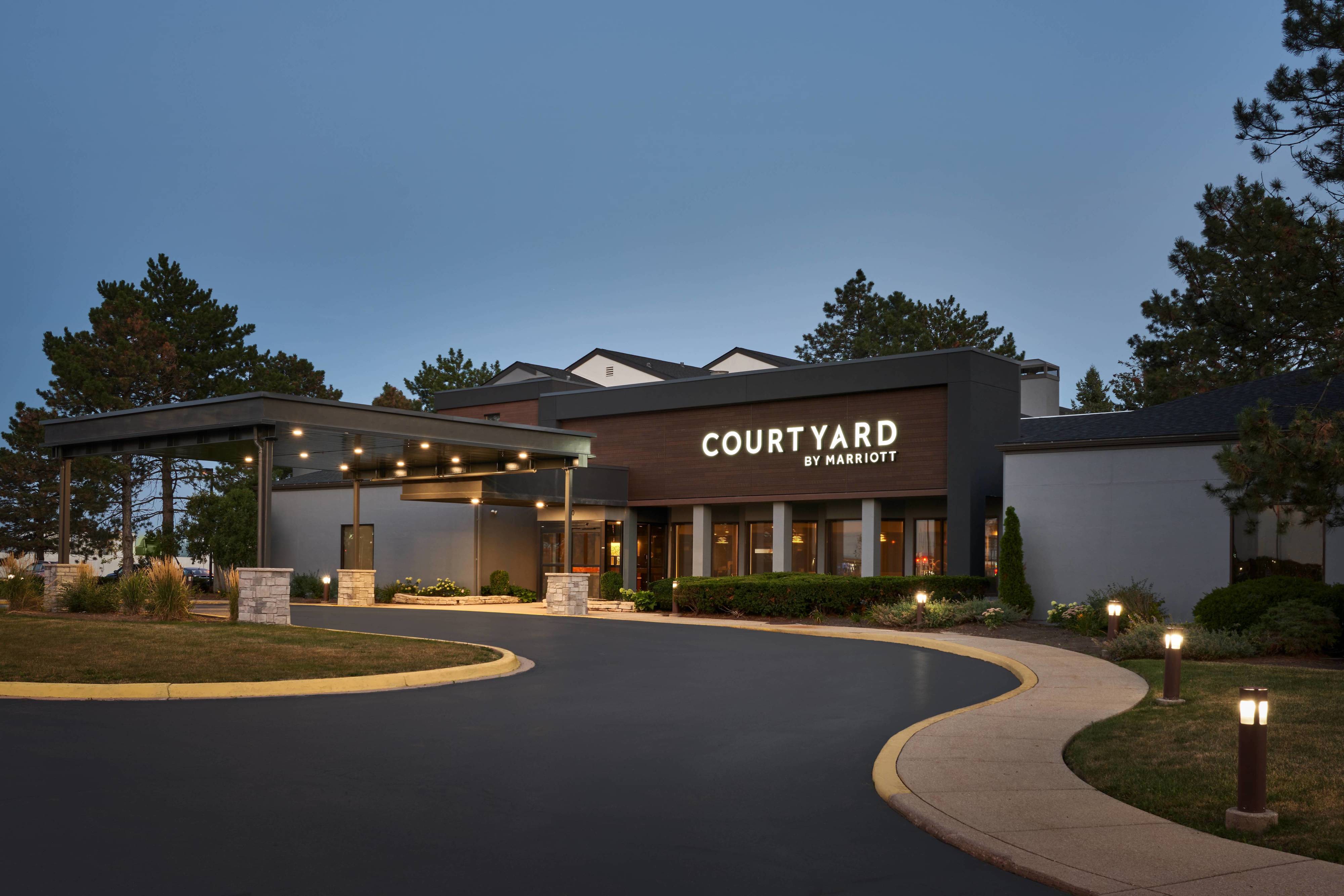 Courtyard Chicago Wood Dale / Itasca , IL 60191 near Ohare International Airport View Point 2