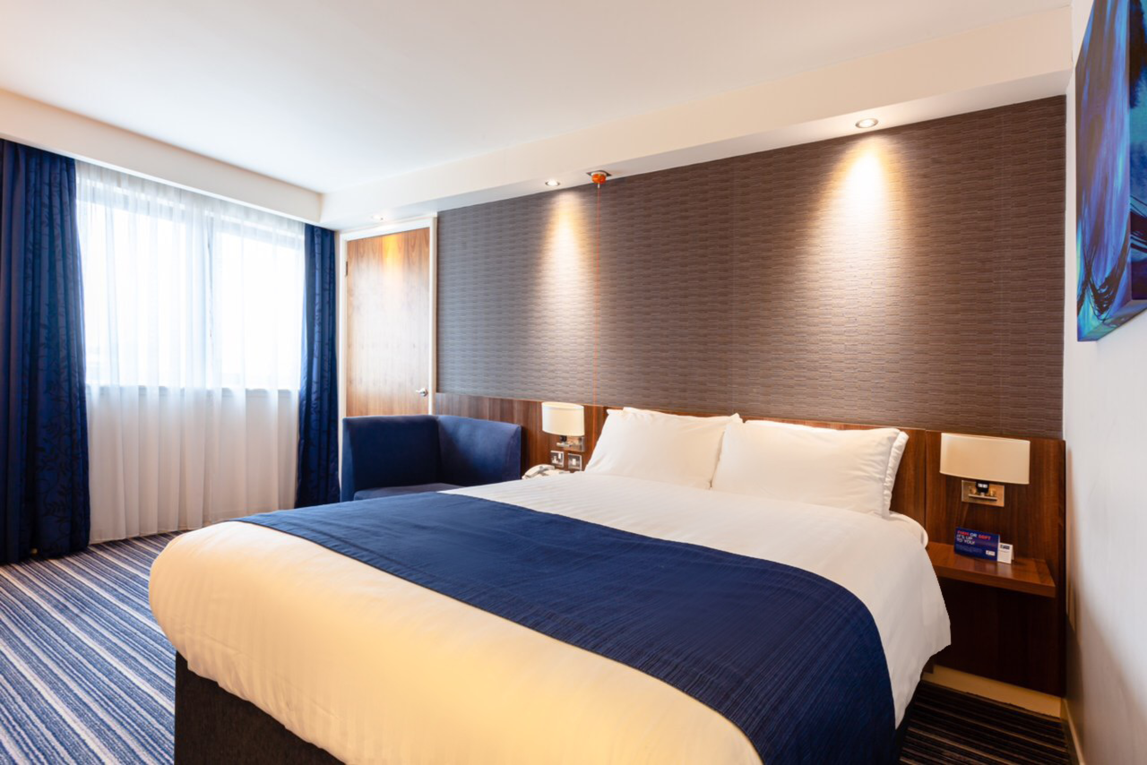 Holiday Inn Express Edinburgh Airport, an IHG Hotel ,  EH28 8AU near  Edinburgh Airport View Point 36