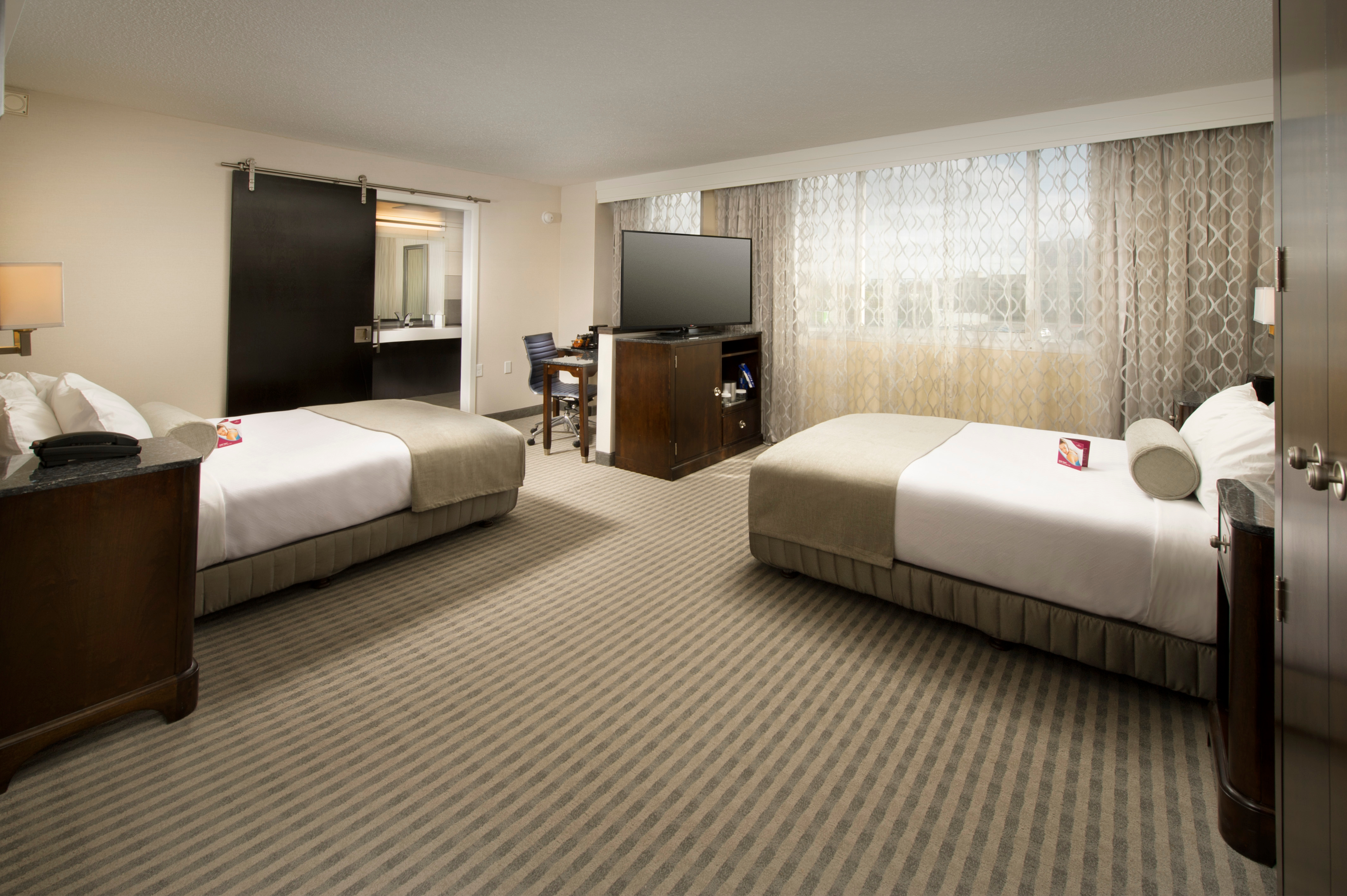 Crowne Plaza Seattle Airport, an IHG Hotel , WA 98188 near Seattle-tacoma International Airport View Point 27