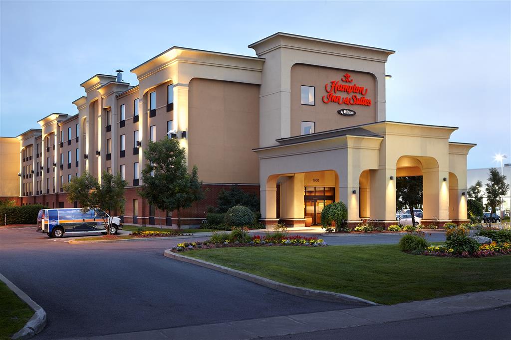 Hampton Inn & Suites Montreal-Dorval , QC H9P 2N4 near Montreal-Pierre Elliott Trudeau Int. Airport View Point 1