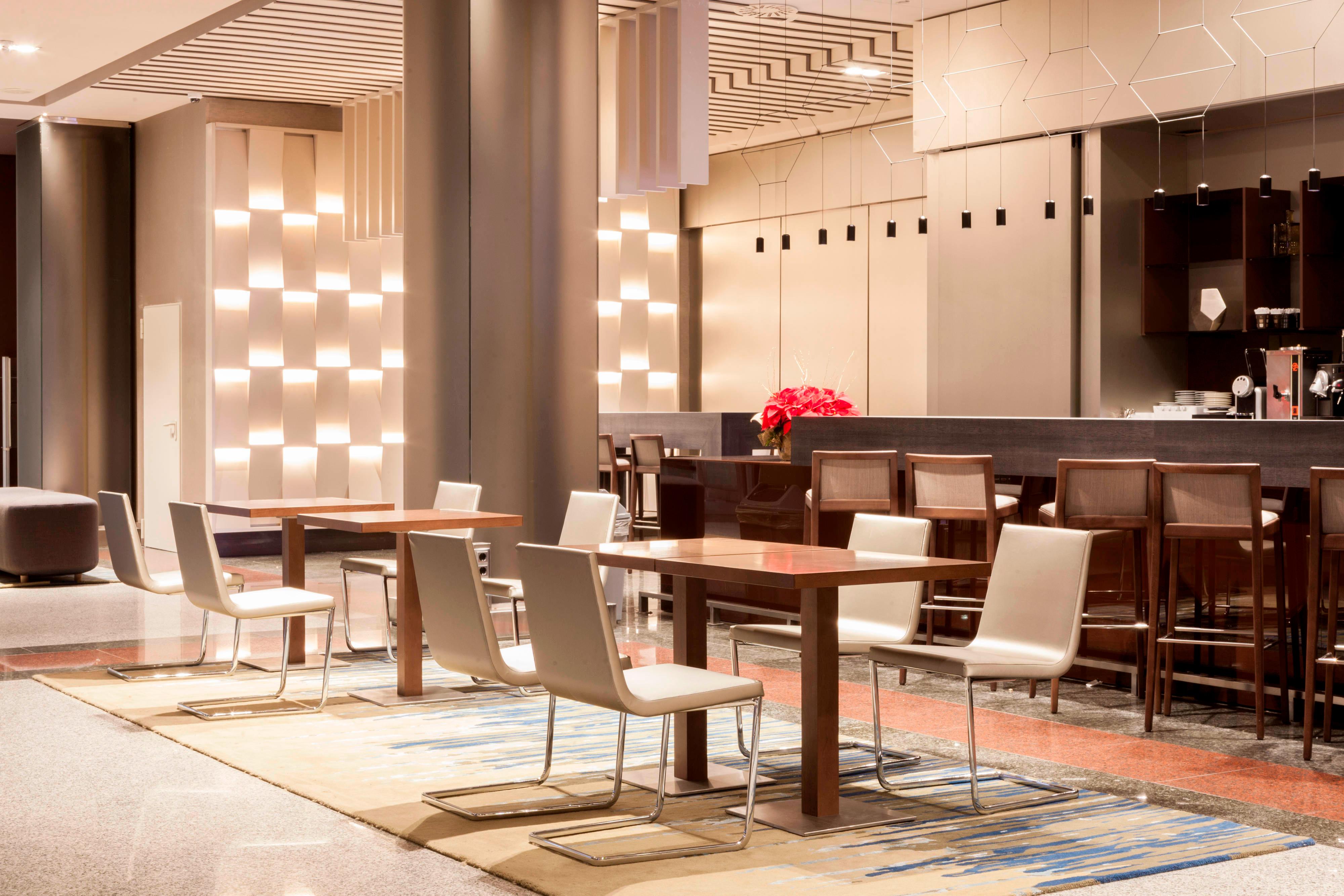 Madrid Marriott Auditorium Hotel & Conference Center ,  28022 near Adolfo Suárez Madrid–Barajas Airport View Point 17