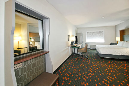 Holiday Inn Hotel & Suites - Calgary Airport North, an IHG Hotel , AB T3J 5E1 near Calgary International Airport View Point 61