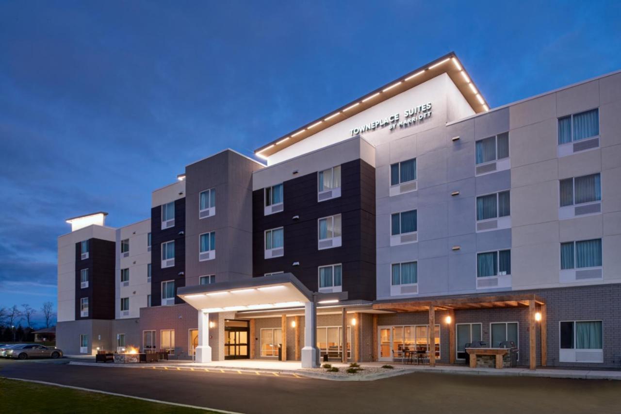 Towneplace Suites By Marriott Grand Rapids Airport Southeast