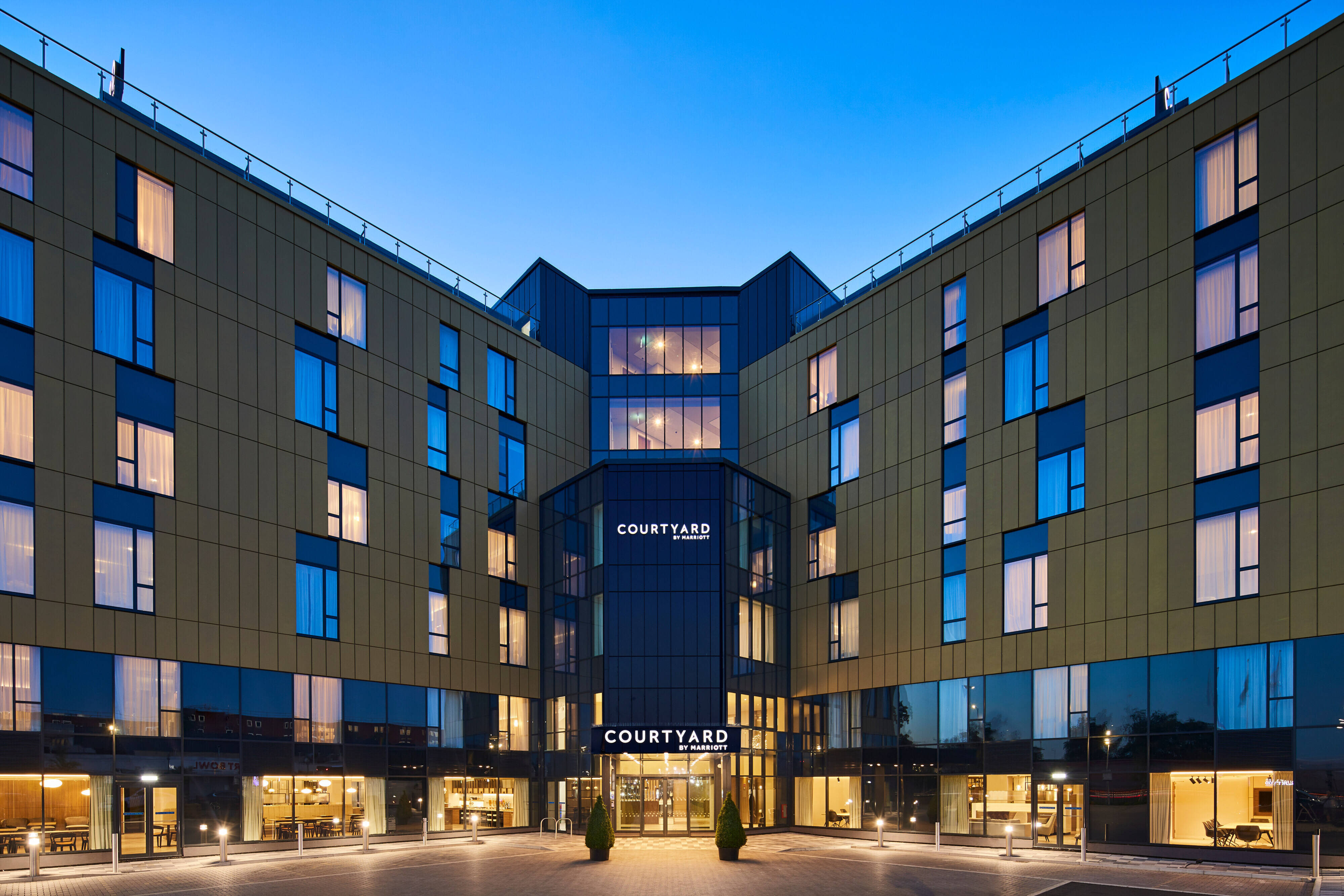 Courtyard by Marriott London Heathrow Airport ,  UB3 5AL near Heathrow Airport View Point 3