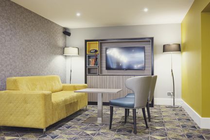 Holiday Inn Newcastle Gosforth Park, an IHG Hotel ,  NE13 6BP near  Newcastle Airport View Point 21