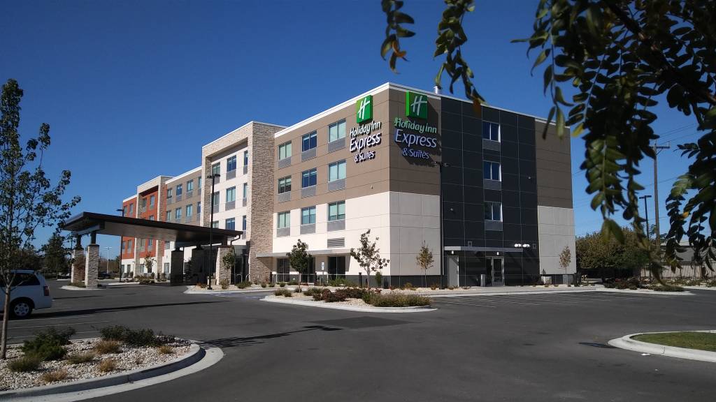 Holiday Inn Express & Suites Boise Airport, An Ihg Hotel