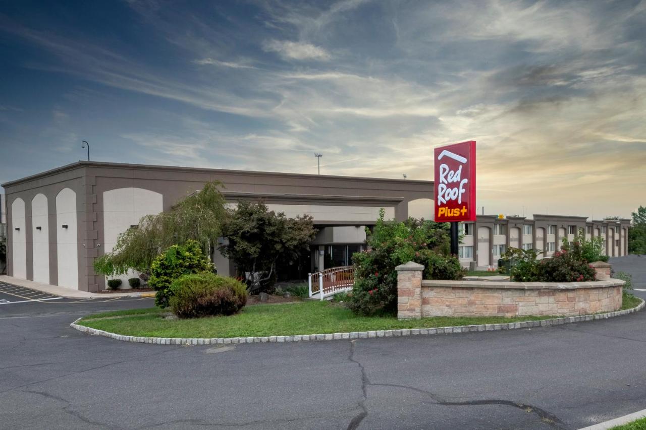 Red Roof Inn Plus+ Woodbridge Linden/Carteret