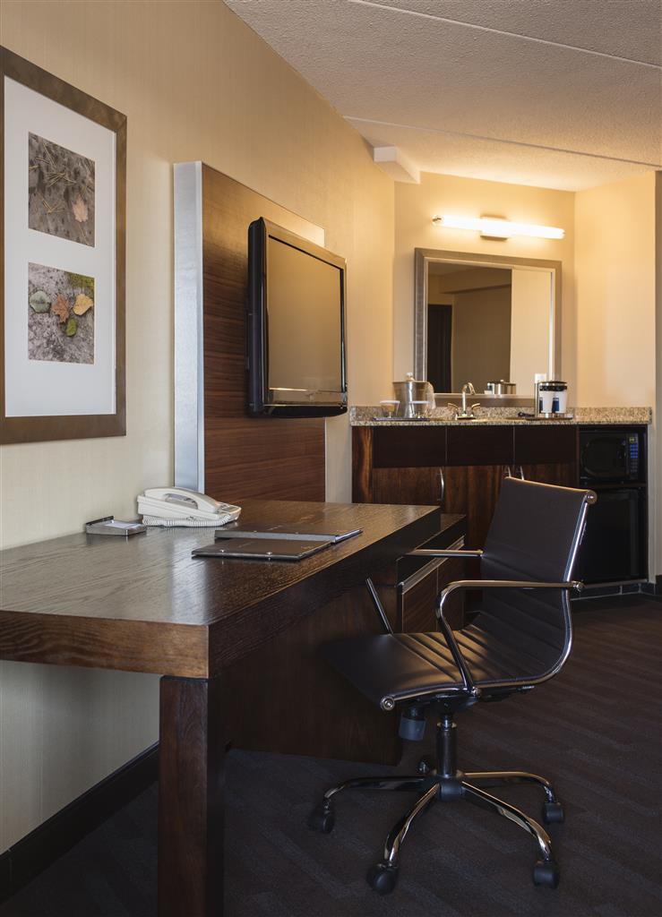 Hilton Winnipeg Airport Suites , MB R3H 1B2 near Winnipeg James Armstrong Richardson International Airport View Point 30