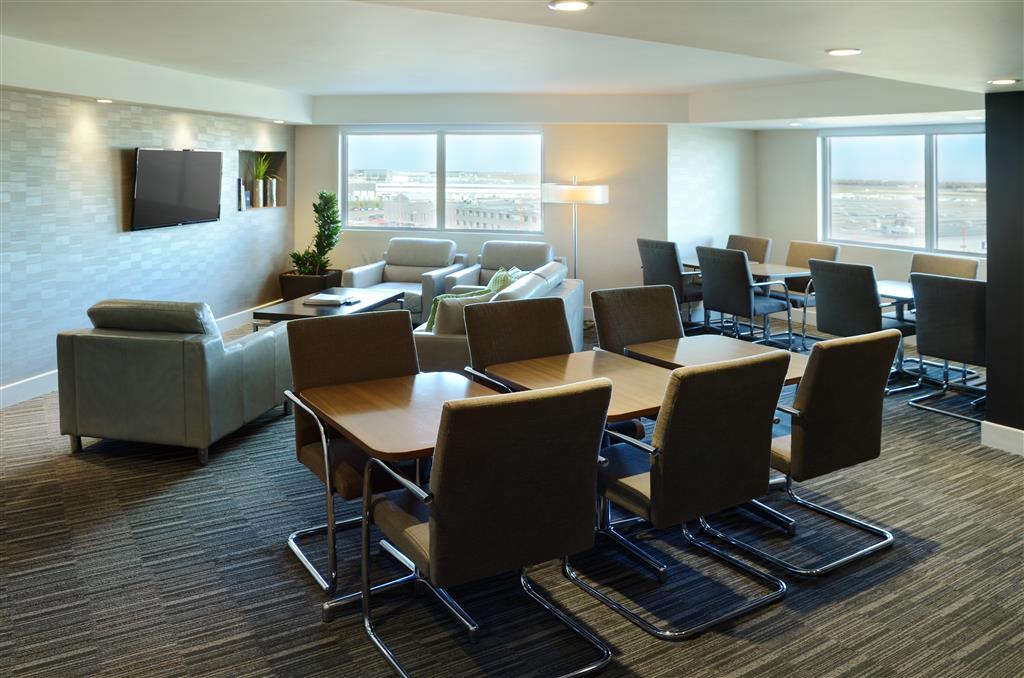 Hilton Winnipeg Airport Suites , MB R3H 1B2 near Winnipeg James Armstrong Richardson International Airport View Point 34