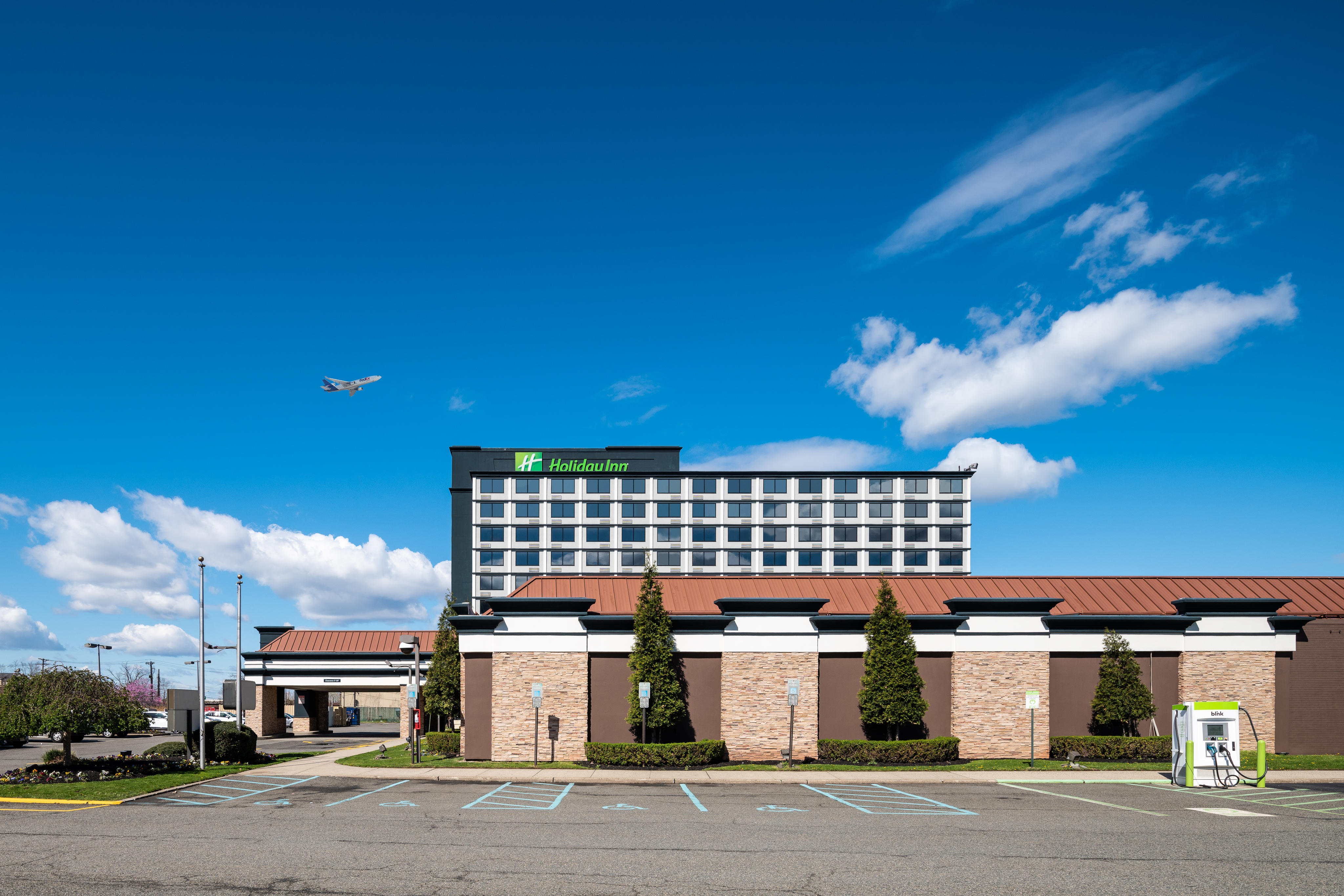 Holiday Inn Newark International Airport, an IHG Hotel , NJ 07114 near Newark Liberty International Airport View Point 2