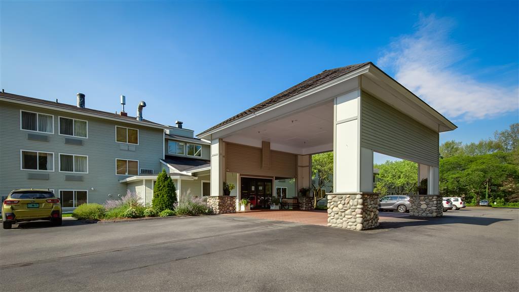 Best Western Plus Windjammer Inn & Conference Center , VT 05403 near Burlington International Airport View Point 1