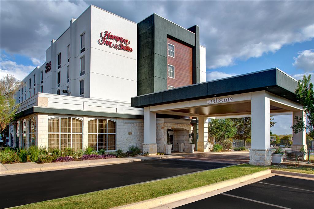 Hampton Inn & Suites Austin Airport