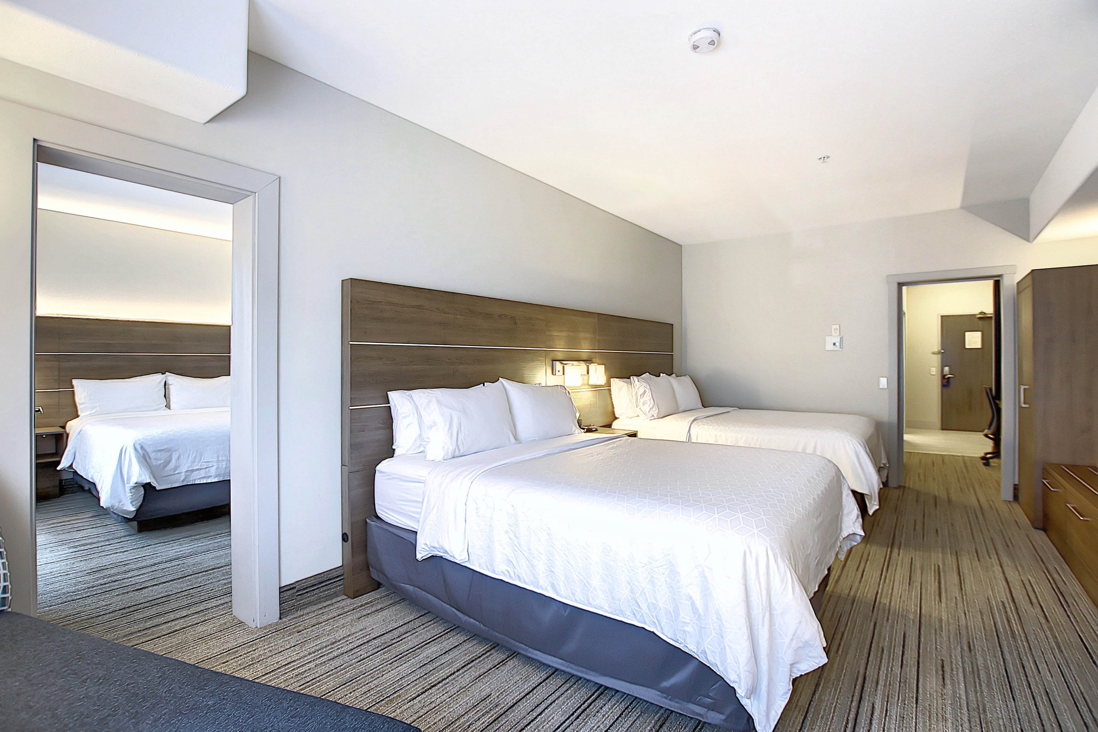 Holiday Inn Express & Suites Calgary Airport Trail NE , AB T3J 0T7 near Calgary International Airport View Point 9