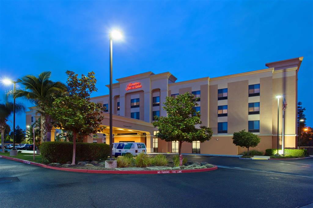 Hampton Inn & Suites Clovis Airport North , CA 93612 near Fresno Yosemite International Airport View Point 2