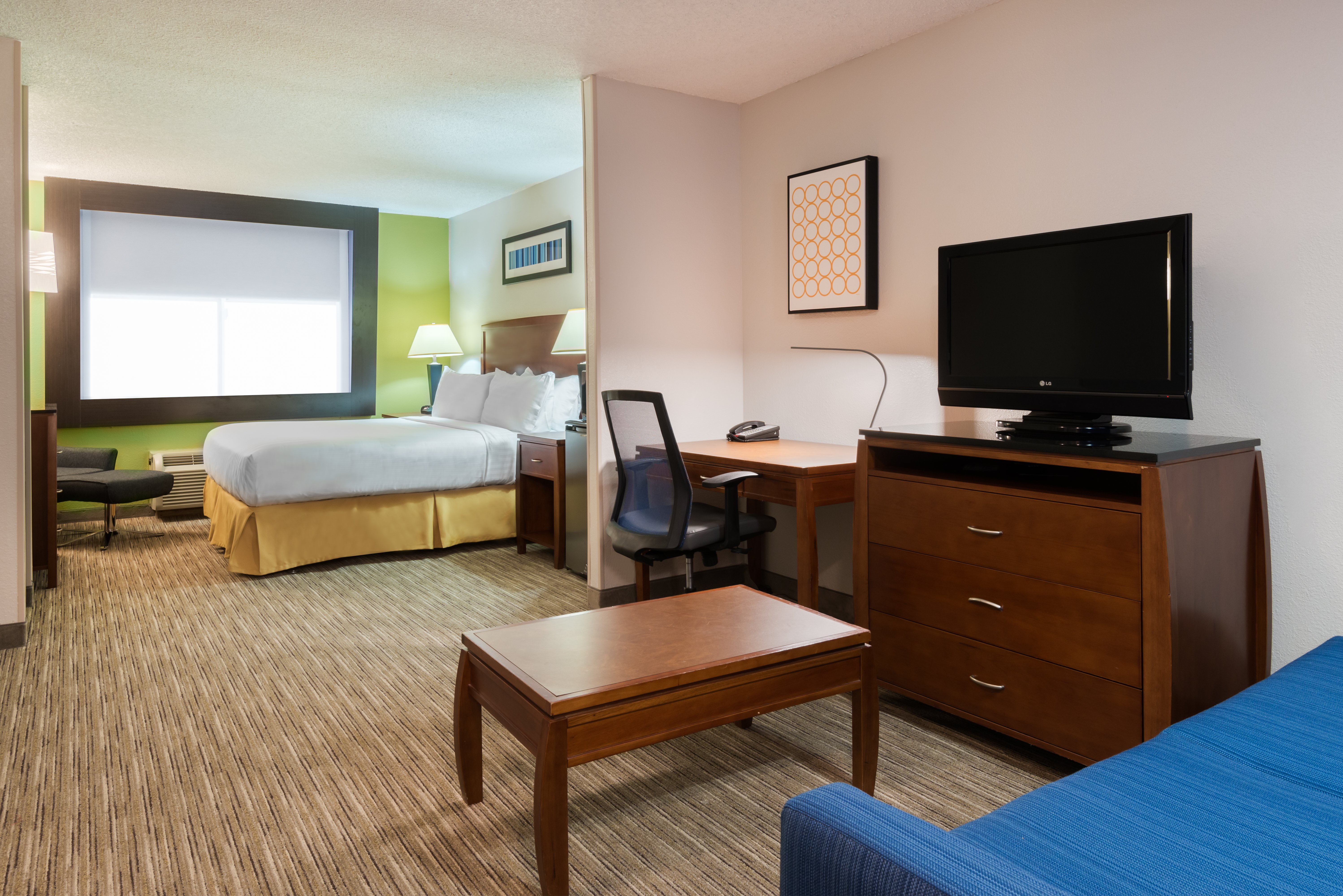 Holiday Inn Express Miami Airport Doral Area, an IHG Hotel , FL 33166 near Miami International Airport View Point 31