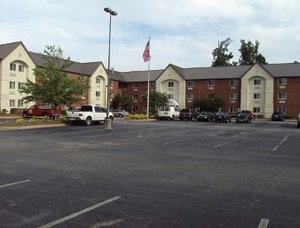 Hawthorn Suites By Wyndham Greensboro