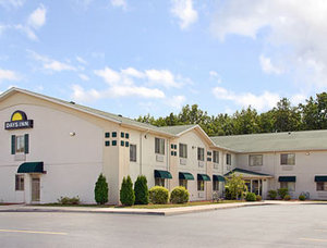 Baymont Inn Toledo Airport