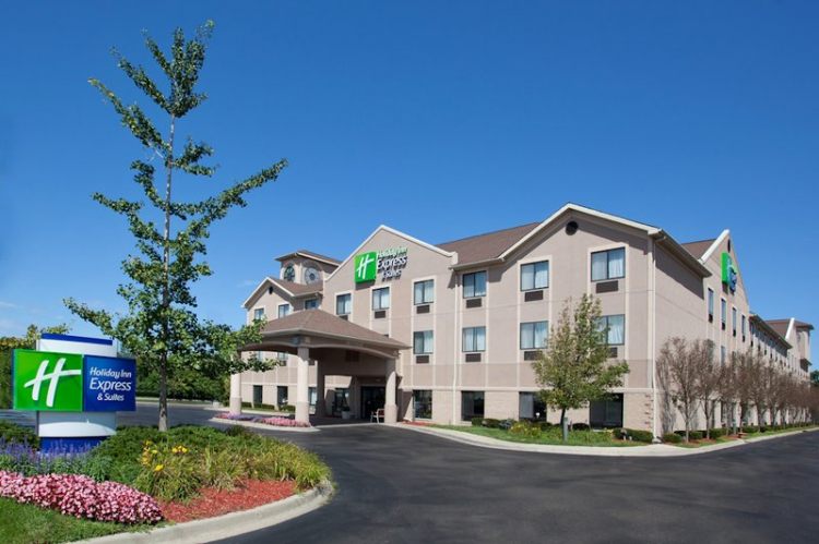 Holiday Inn Express & Suites Belleville (Airport Area)