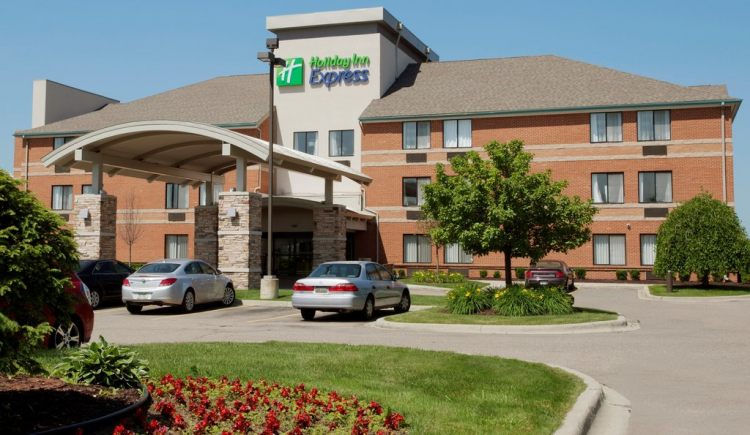 Holiday Inn Express Romulus / Detroit Airport