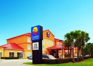 Comfort Inn & Suites Airport