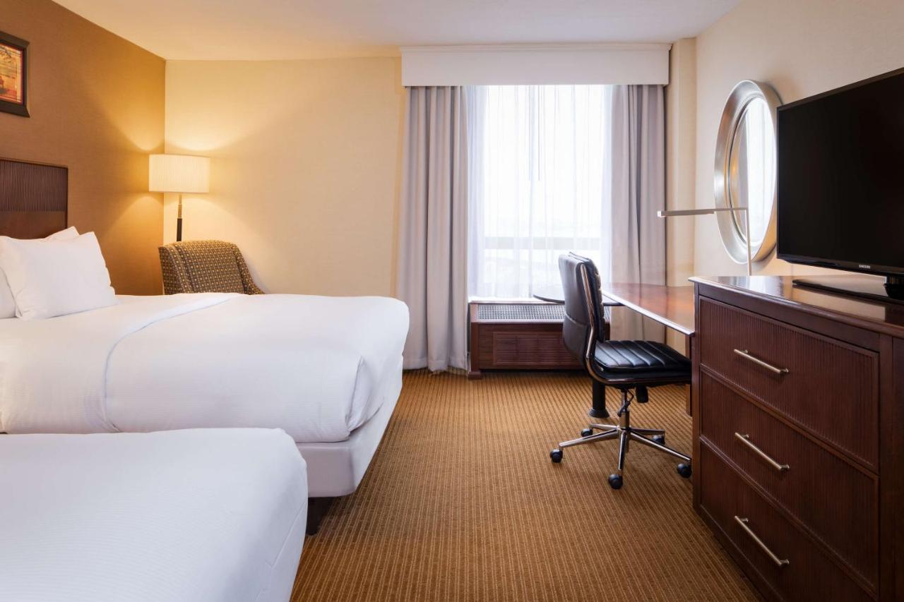 DoubleTree by Hilton Philadelphia Airport , PA 19153 near Philadelphia International Airport View Point 6